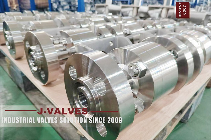 Guía de compra: Comparación de diseño (API/ISO) de J-VALVES Válvulas de bola con brida de plataforma alta y ventajas de la estructura de flexión de las placas de acero del soporte